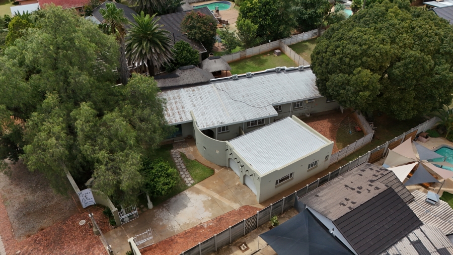 4 Bedroom Property for Sale in Flamwood North West